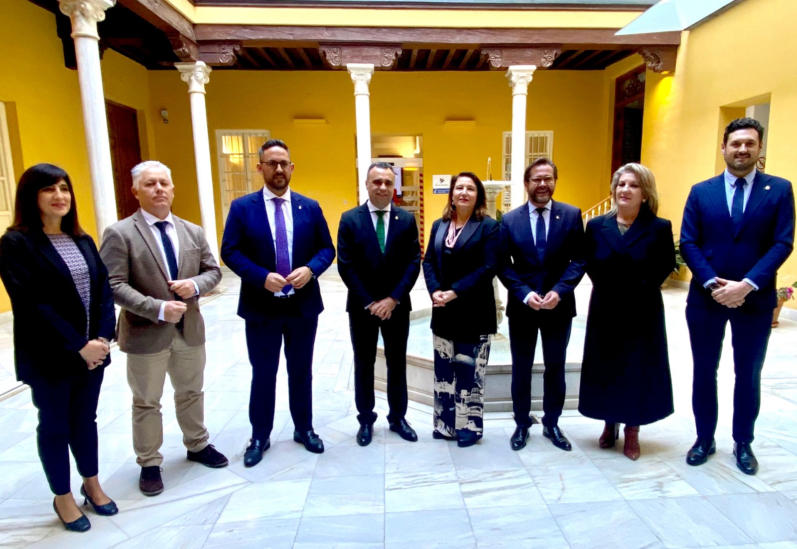La sequía y las políticas hídricas protagonizan la reunión de la consejera de Agricultura y el presidente de la Diputación de Granada